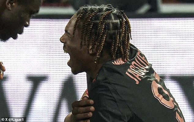 Jeremy Dacquet Injury in Lyon Match