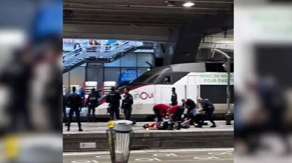 French Police Shoot Man at Paris Train Station