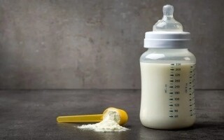 France Lowers Toxic Substance Limit in Infant Formula