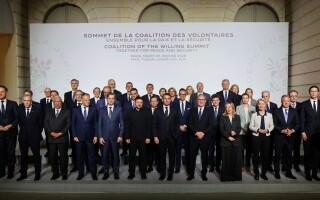 35 Countries Agree on Security Guarantees for Ukraine at Paris Summit