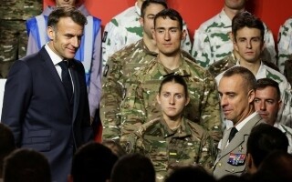 Макрон анонсировал новую военную службу для молодежи во Франции