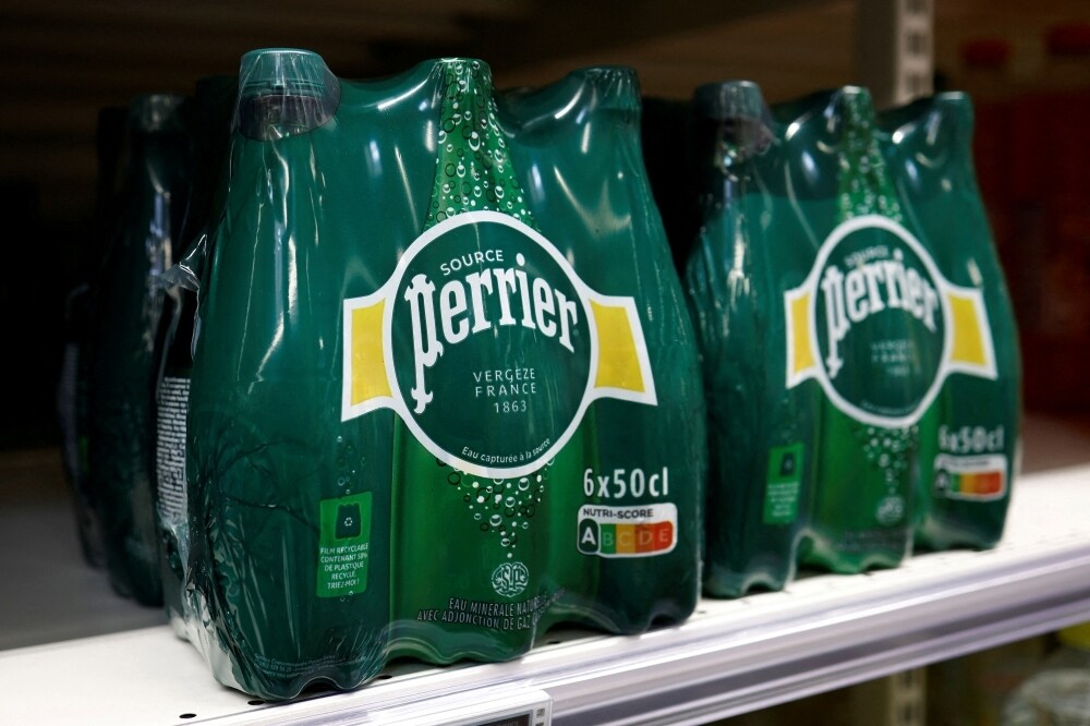 Французский суд рассмотрит дело о маркетинге воды Perrier