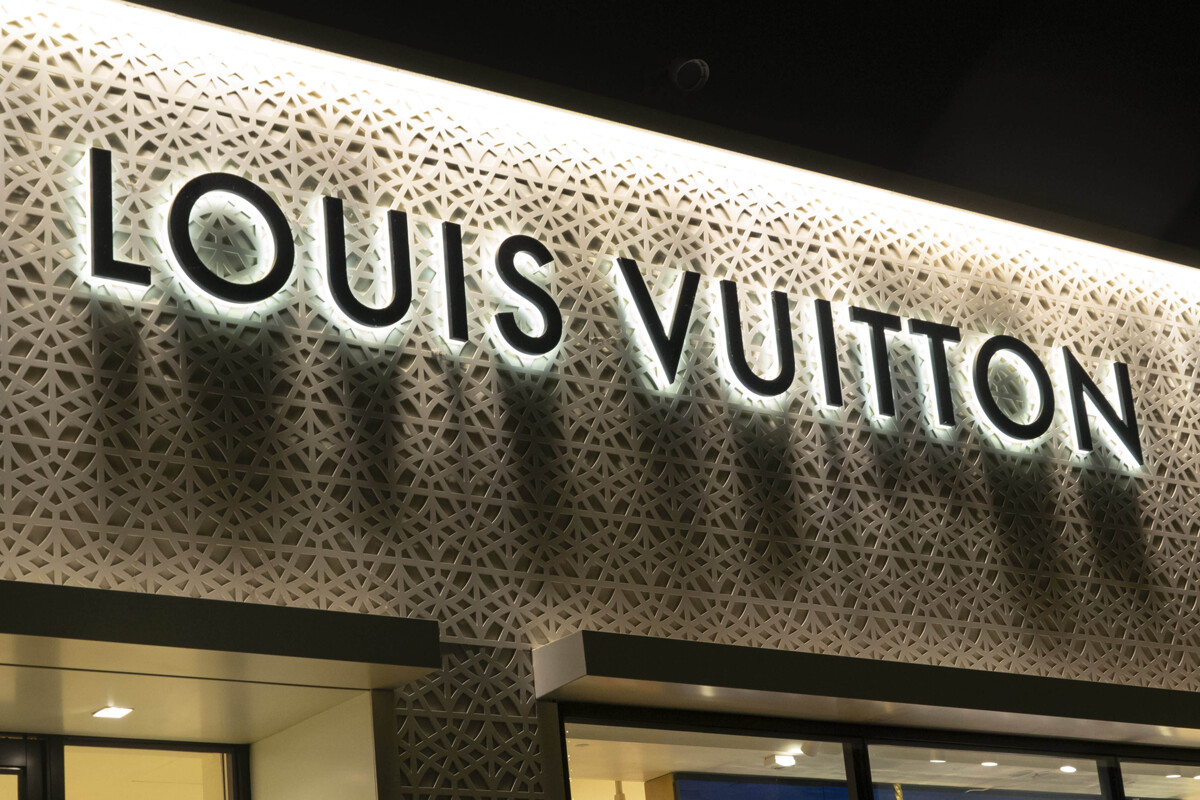 Акции LVMH падают после годовых результатов