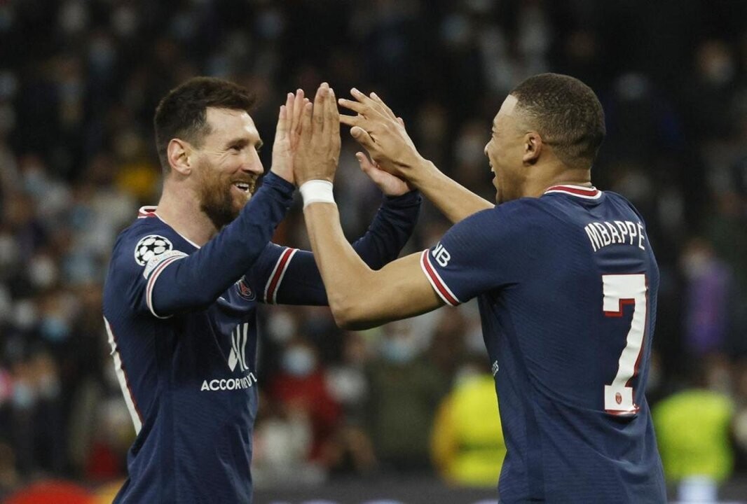 Mbappé Praises Messi, Calling Him the Best Player in Training