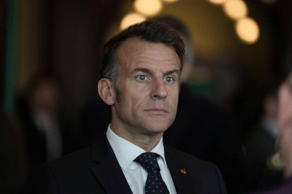 Macron calls to avoid dragging Iraq into Middle East escalation