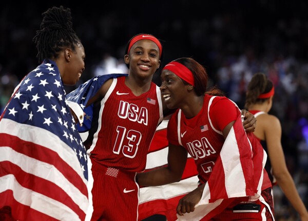 США выиграли золотую медаль в women's basketball на Олимпиаде 2024 в Париже