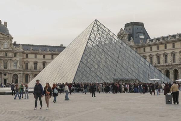 One of the Louvre detainees was not aware of the gravity of the case, says his lawyer