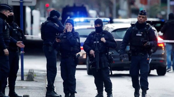 Стрельба в Париже: Мужчина убит полицией