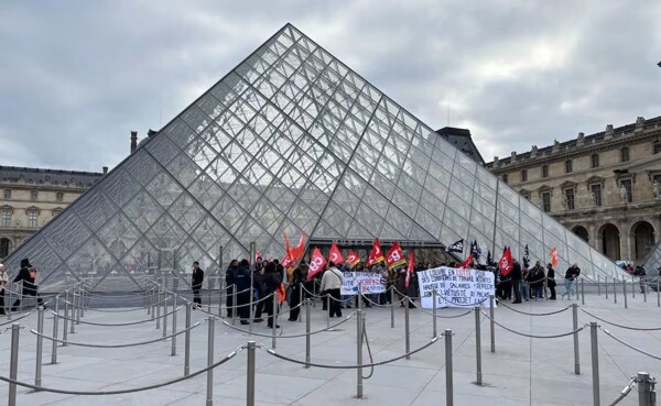 Louvre Reopens Partially After Strike