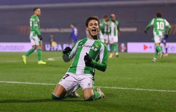 Лион и Астон Вилла в стыковых матчах Лиги Европы