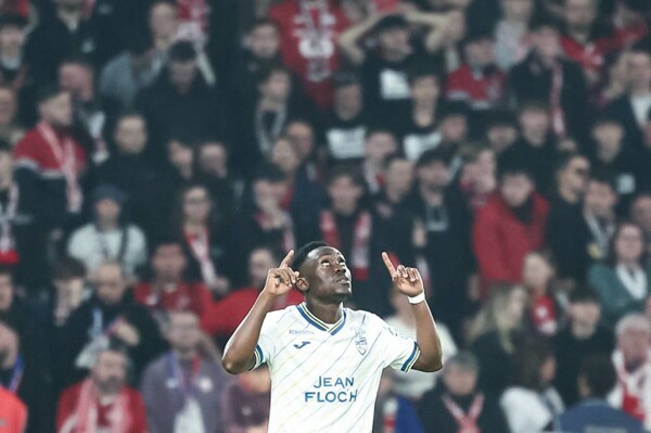 Lorient Star Scores Stunning Goal