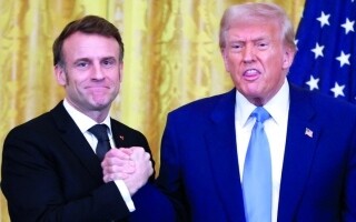 Трамп и Макрон: Противостояние дипломатических рукопожатий